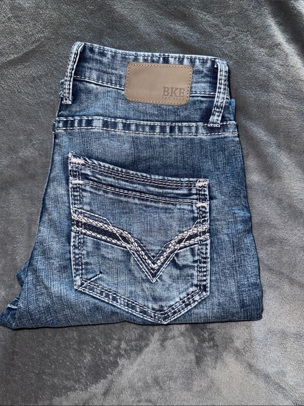 BKE Men’s Distressed Blue Straight Jeans